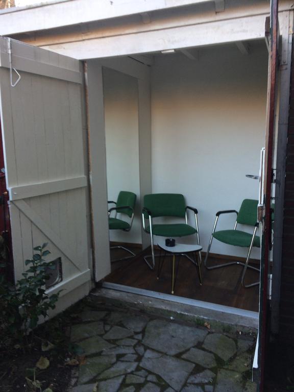 Gastenverblijf Door De Poort Tilbourg Extérieur photo