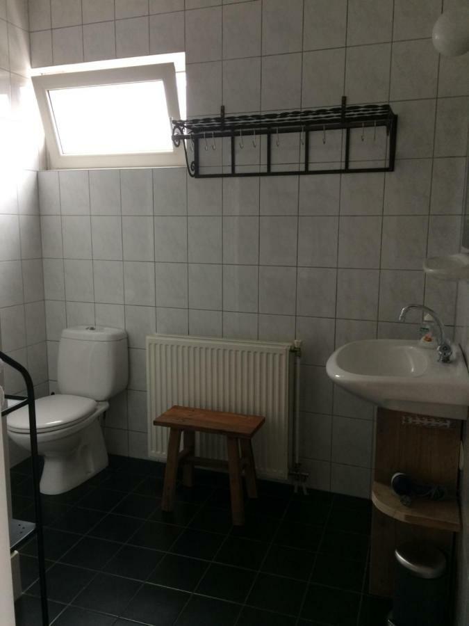 Gastenverblijf Door De Poort Tilbourg Extérieur photo